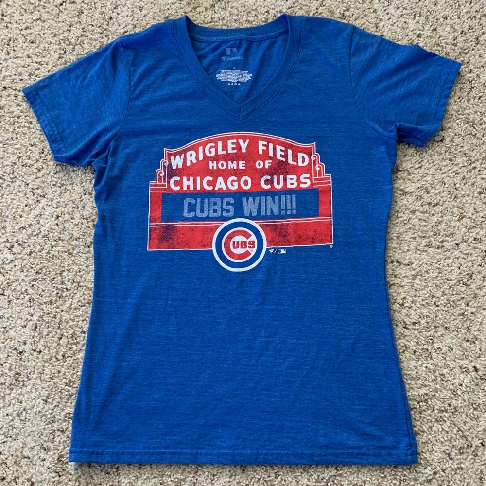 CHICAGO CUBS WRIGLEY FIELD FANATICS WMNS L T-SHIRT